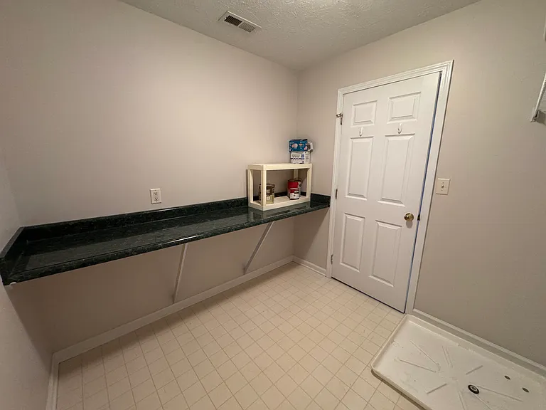 252 Masterson Station Dr — Photo 28