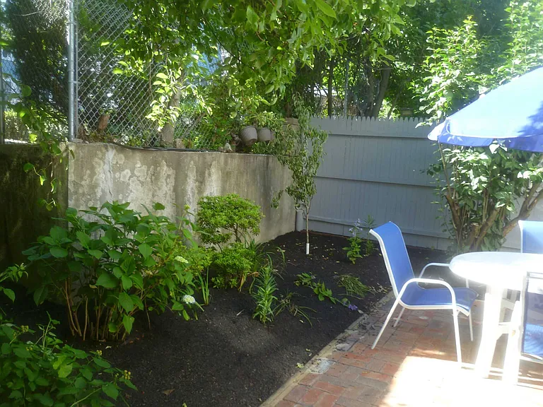 Hobson St — Photo 13