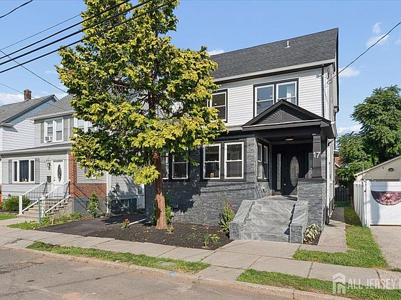 2nd image of 17 Atlantic St