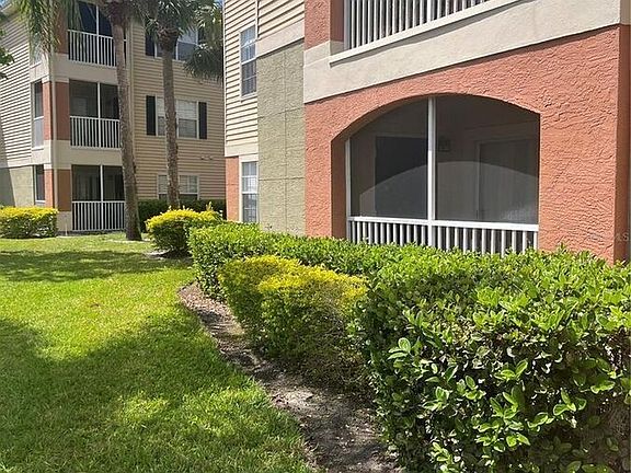 5th image of 1939 Summer Club Dr APT 115