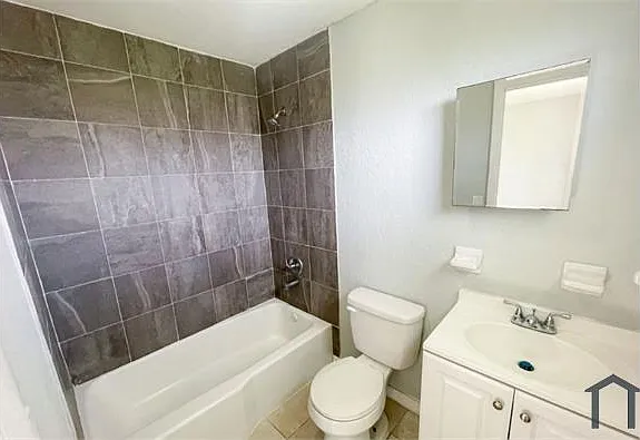 1681 Silver Beach Rd #1 — Photo 7