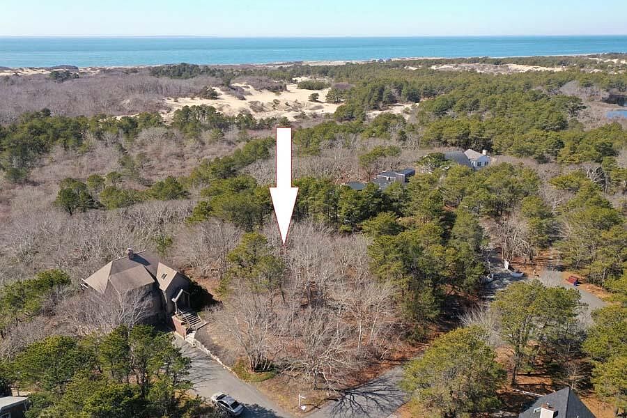 1st image of 9 Bayberry Avenue