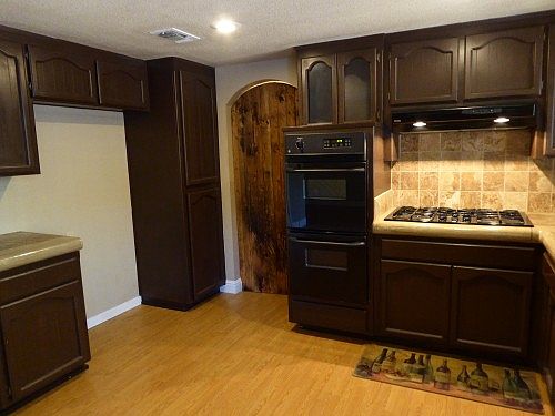 3rd image of 8947 Vincent Ave