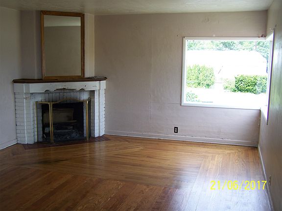 4th image of 24230 N Us Highway 101 #B