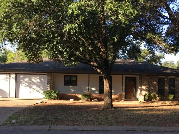 3837 Driftwood Dr, San Angelo, TX 76904