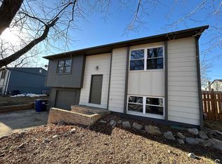 2725 Ponderosa Dr, Lawrence, KS 66046