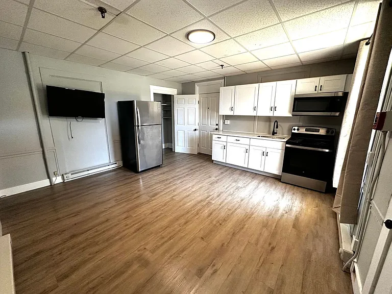 539 Pine St — Photo 2