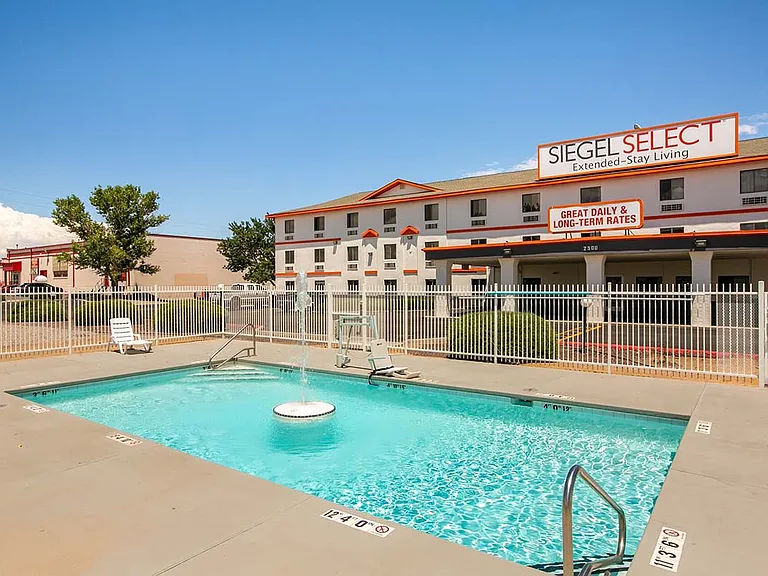 Select Albuquerque I — Photo 2