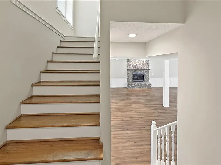 5949 James Rd — Photo 23