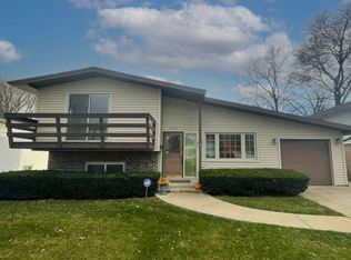 2713 Blanchard Rd, Waukegan, IL 60087
