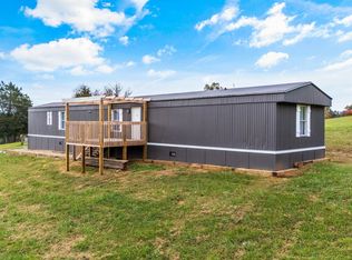 3827 Strong Rd, Mascot, TN 37806