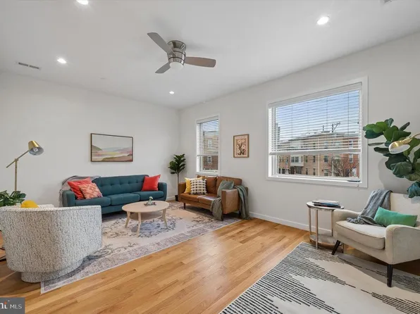 2555 Carpenter St APT E, Philadelphia, PA 19146