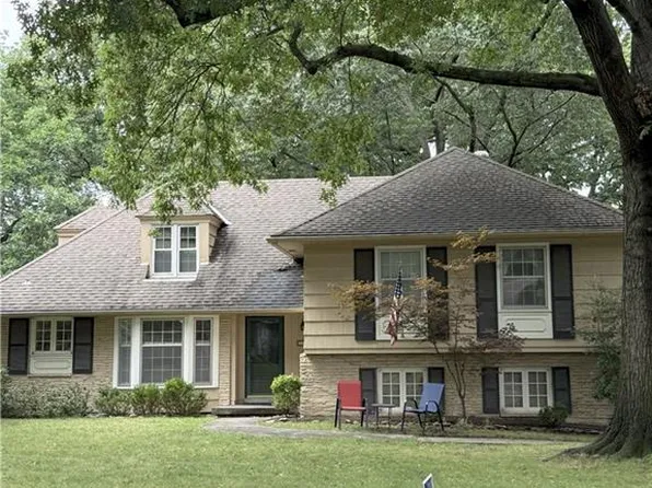 4402 W 63rd Ter, Prairie Village, KS 66208