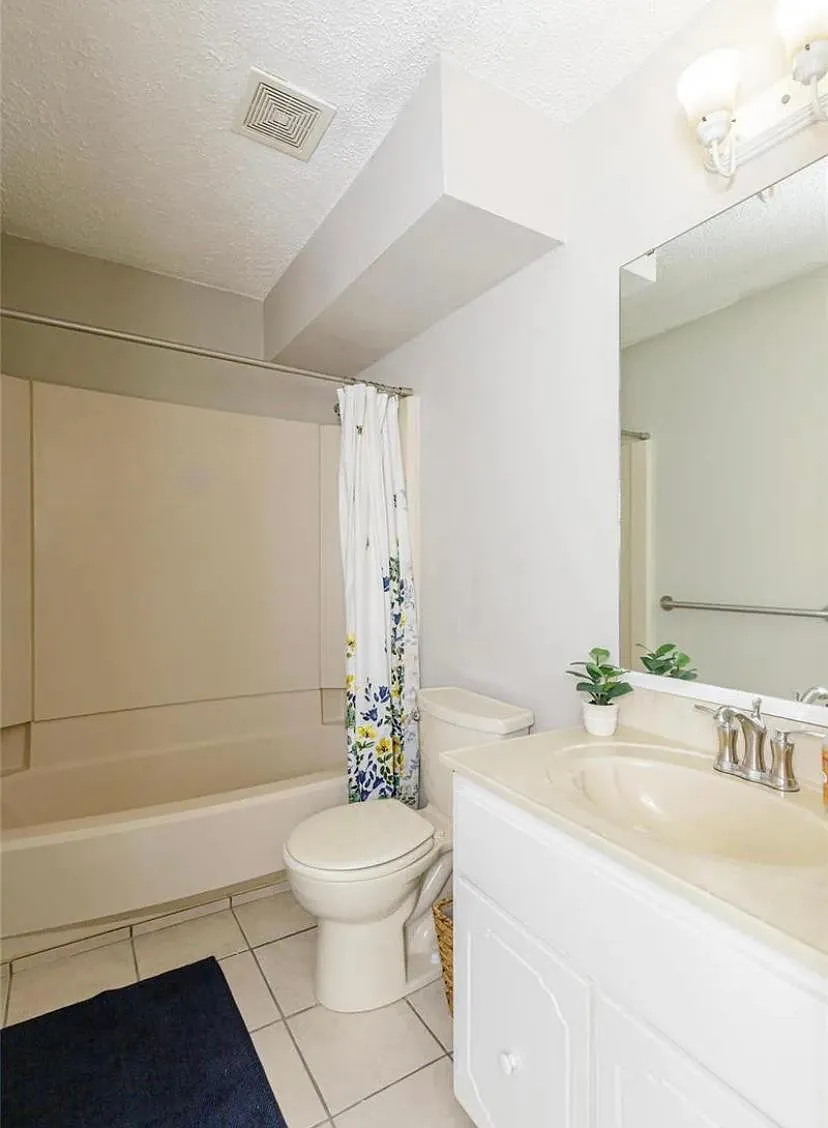 2 bed, 888 sqft, $1,500 — Photo 2