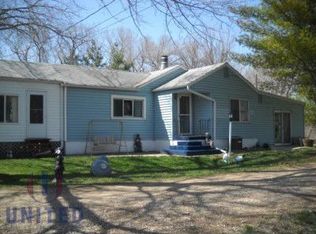 3818 Sioux River Rd, Sioux City, IA 51109