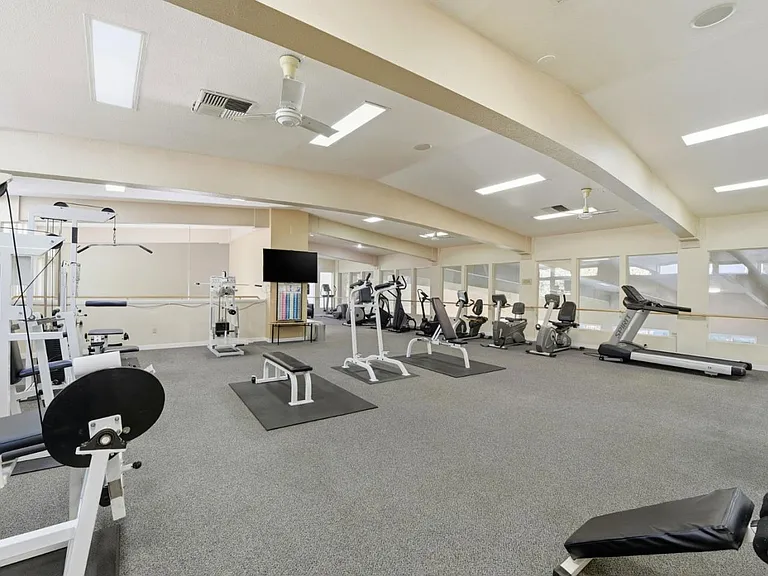 285 Tradewinds Dr #6 — Photo 21