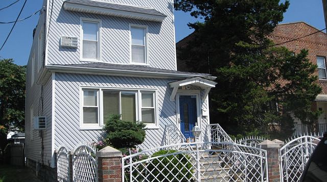 1st image of 1385 E 93rd St