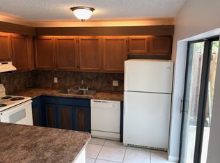 2604 Garden Ct, Hollywood, FL 33026