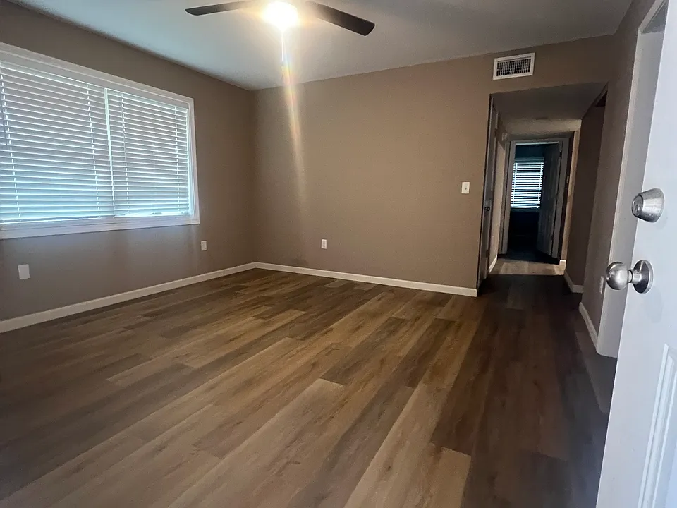 809 S Mobile St #22