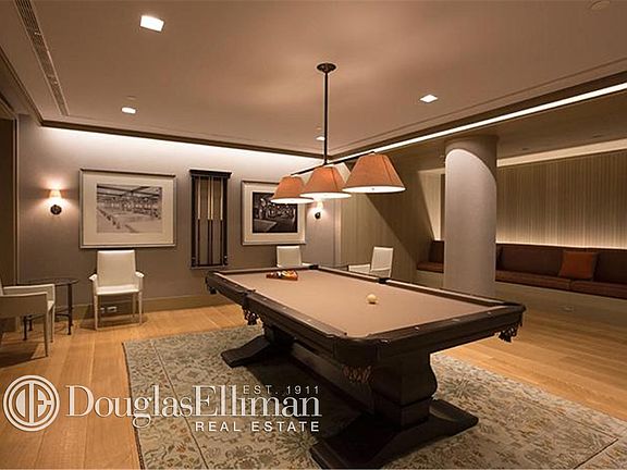 5th image of 330 W 39th St APT 10B