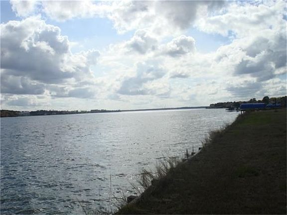  Looking across the back of the lot