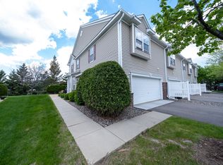 3776 Hazel Trl UNIT A, Woodbury, MN 55129