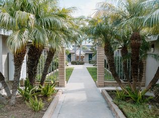 1008 Georgia St UNIT 202, Huntington Beach, CA 92648