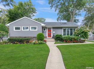 1445 Luddington Rd, East Meadow, NY 11554