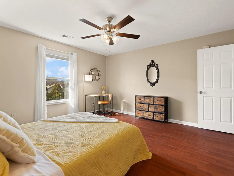 1409 Pleasant Ridge Dr — Photo 14