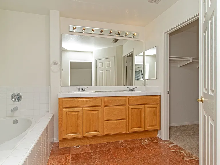 5571 Foxtail Loop — Photo 18