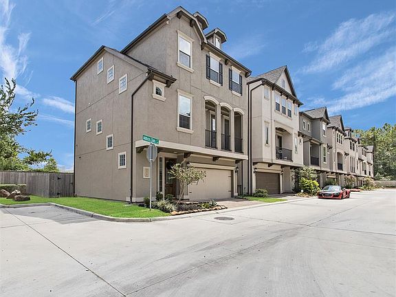 3rd image of 1514 Peyton Oaks Pl