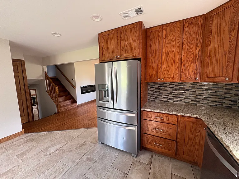 4888 Clinton Way Dr — Photo 6