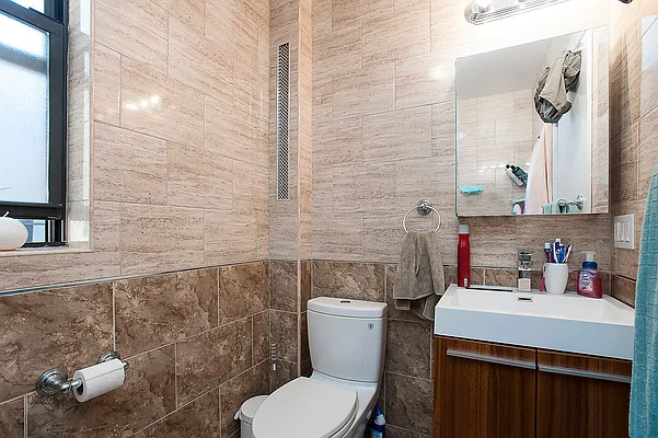 Rented by Emor Management Inc. | media 14