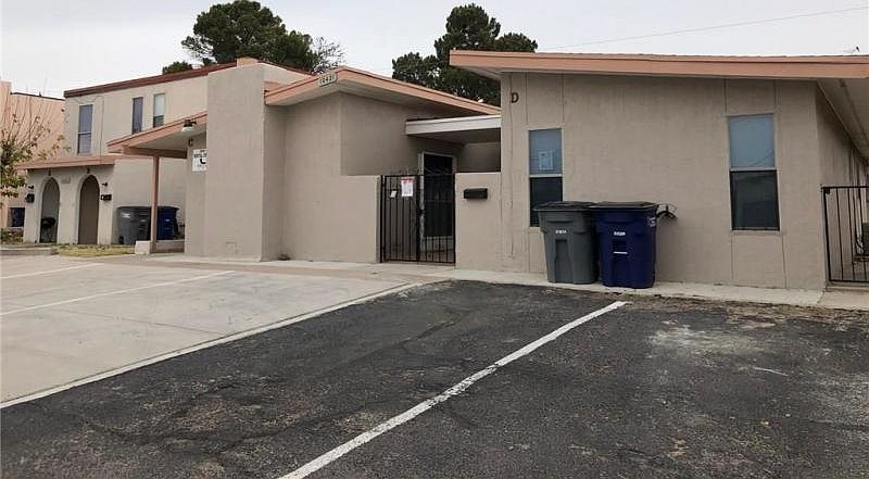 1st image of 10421 Ashwood Dr APT D
