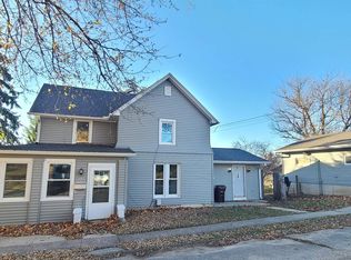 507 Lester St, Mount Carroll, IL 61053