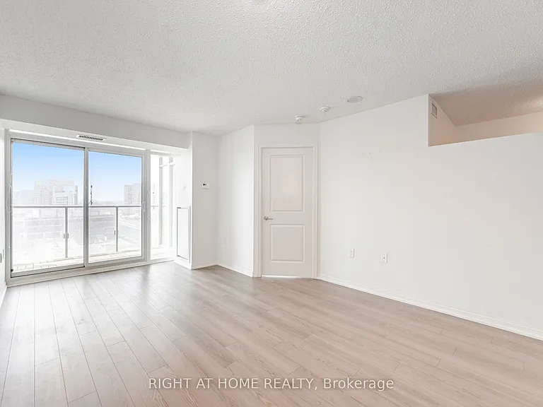 125 Western Battery Rd #1112 — Photo 13