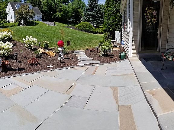 5th image of 55 Lamberts Ln
