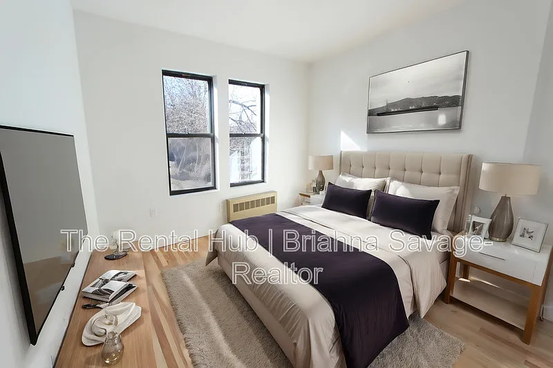 Photo 2 of 8 - 91 Elm St - Yonkers, NY Building Photo - 91 Elm St