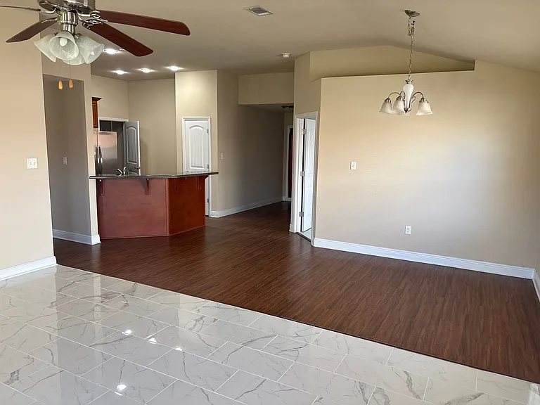 18128 Canal Junction Dr — Photo 4