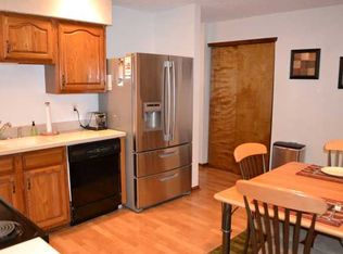 758 Quaker Ridge Ct, Columbus, OH 43230