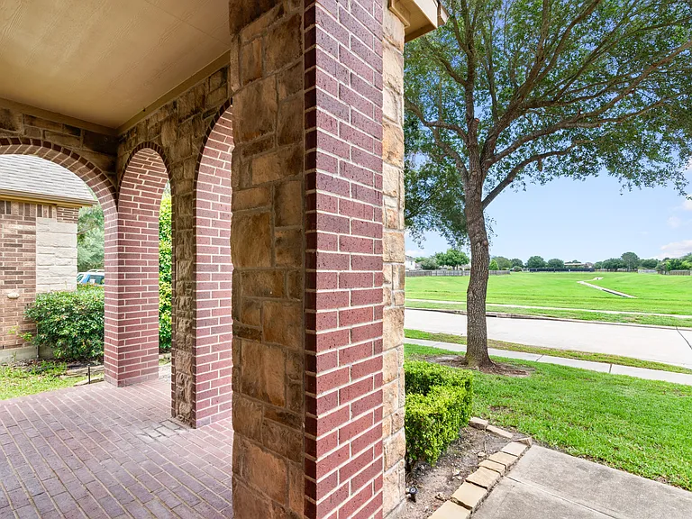 11119 Hayden Falls Dr — Photo 4