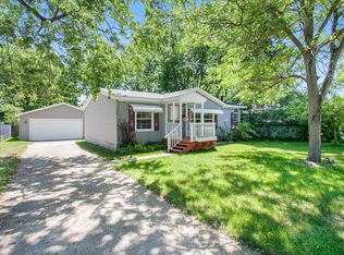 229 Maple St, Lowell, MI 49331