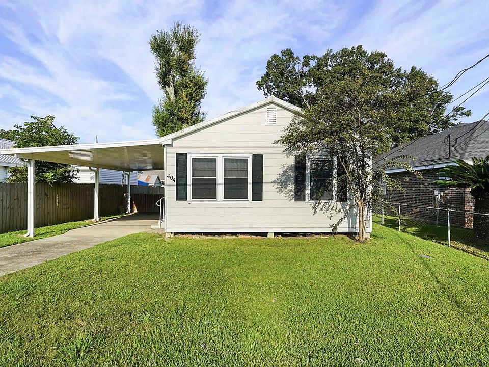 1st image of 404 Coulon Rd
