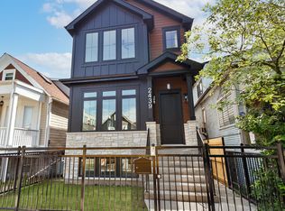 2439 N Richmond St, Chicago, IL 60647