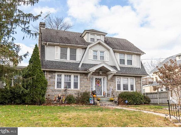3rd image of 736 Cornell Ave