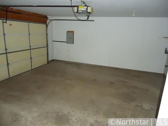 Home for Sale in Coon Rapids, MN $92,900