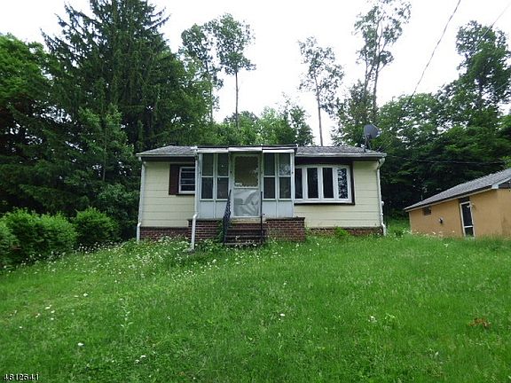 2nd image of 38 Birch Dr