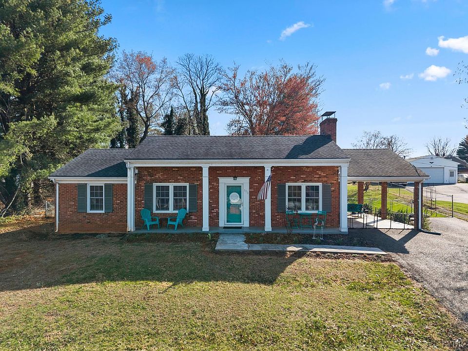 1st image of 155 Lancaster Dr
