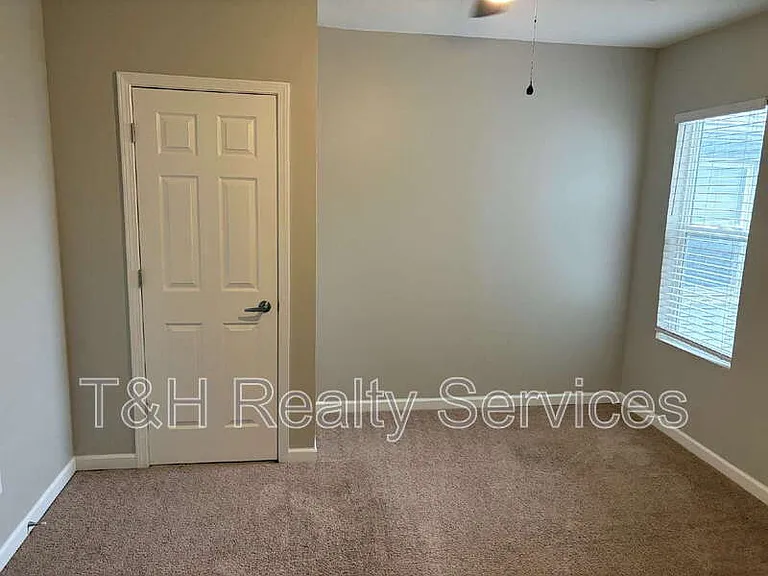 2246 Bellefontaine St — Photo 9