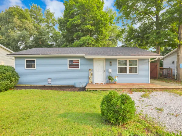 1702 W Walnut St, Lancaster, OH 43130